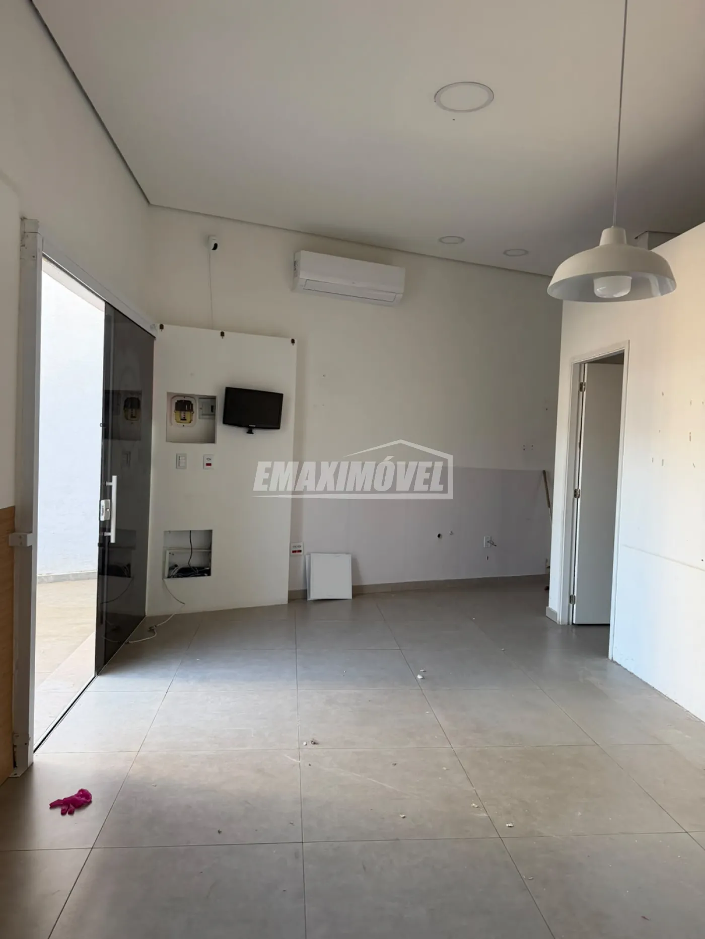 Alugar Loja / Box / Loja Sal&atilde;o em Sorocaba R$ 2.200,00 - Foto 2