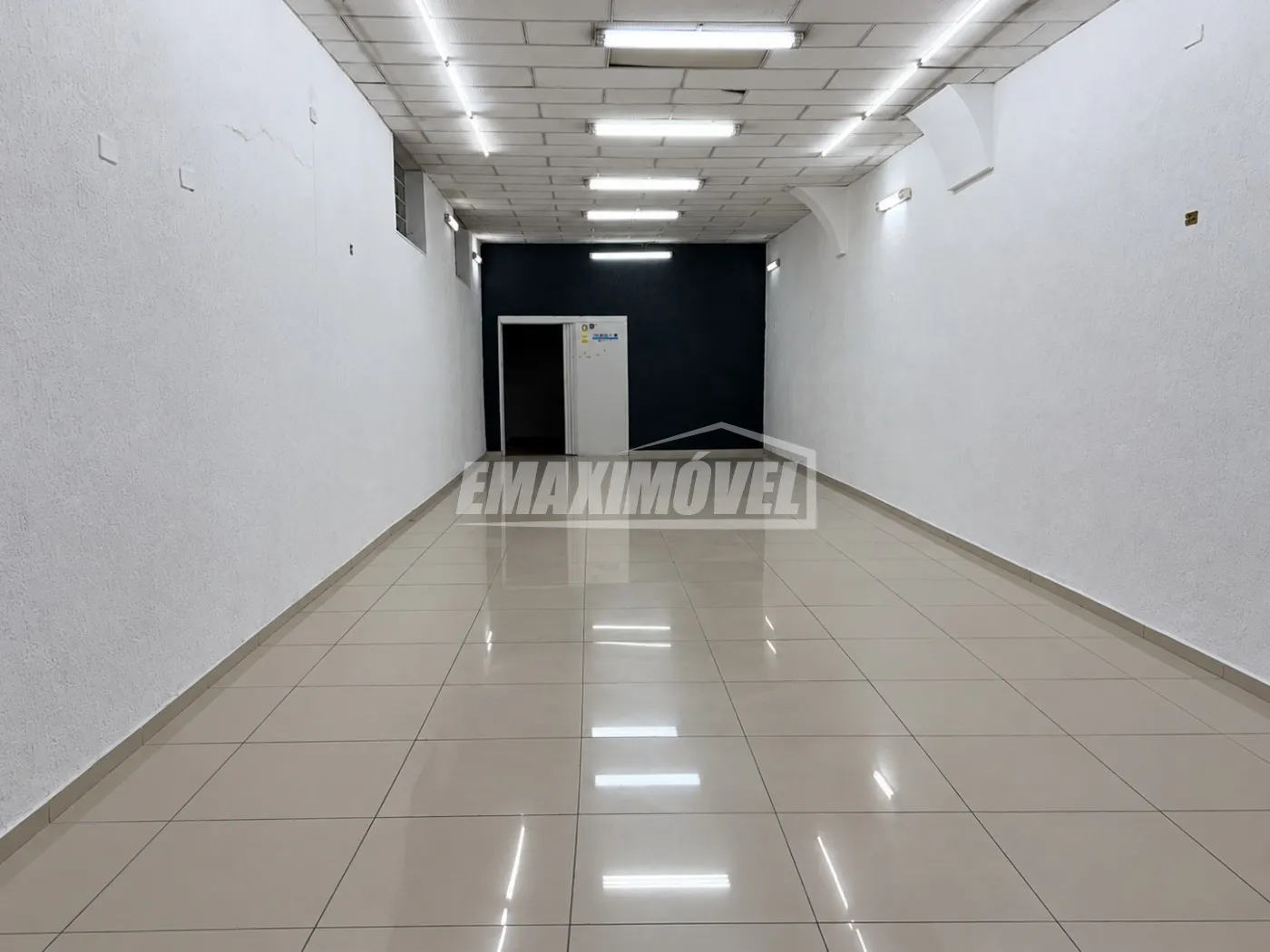 Alugar Loja / Box / Loja Sal&atilde;o em Sorocaba R$ 6.900,00 - Foto 2