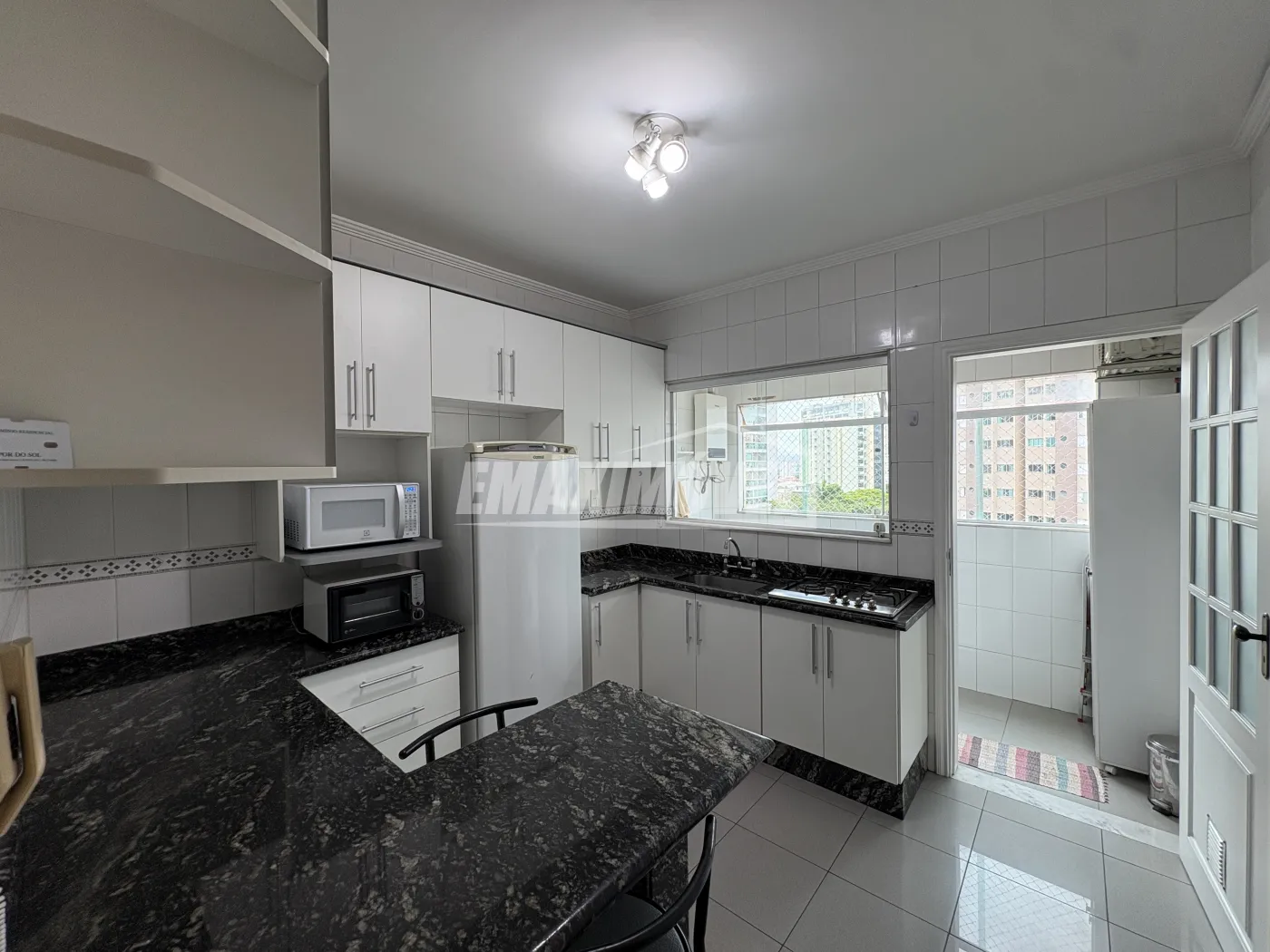 Alugar Apartamento / Padr&atilde;o em Sorocaba R$ 3.000,00 - Foto 3