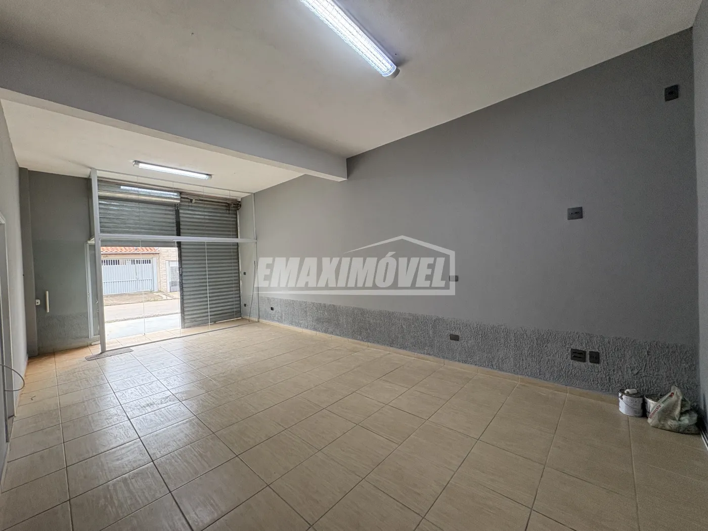 Alugar Loja / Box / Loja Sal&atilde;o em Sorocaba R$ 1.800,00 - Foto 4