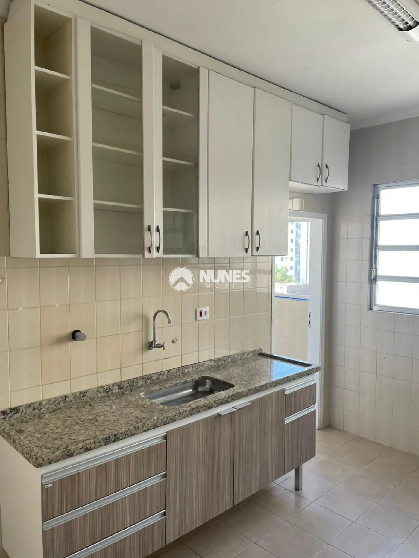 Alugar Apartamento / Padr&atilde;o em S&atilde;o Paulo R$ 3.950,00 - Foto 3