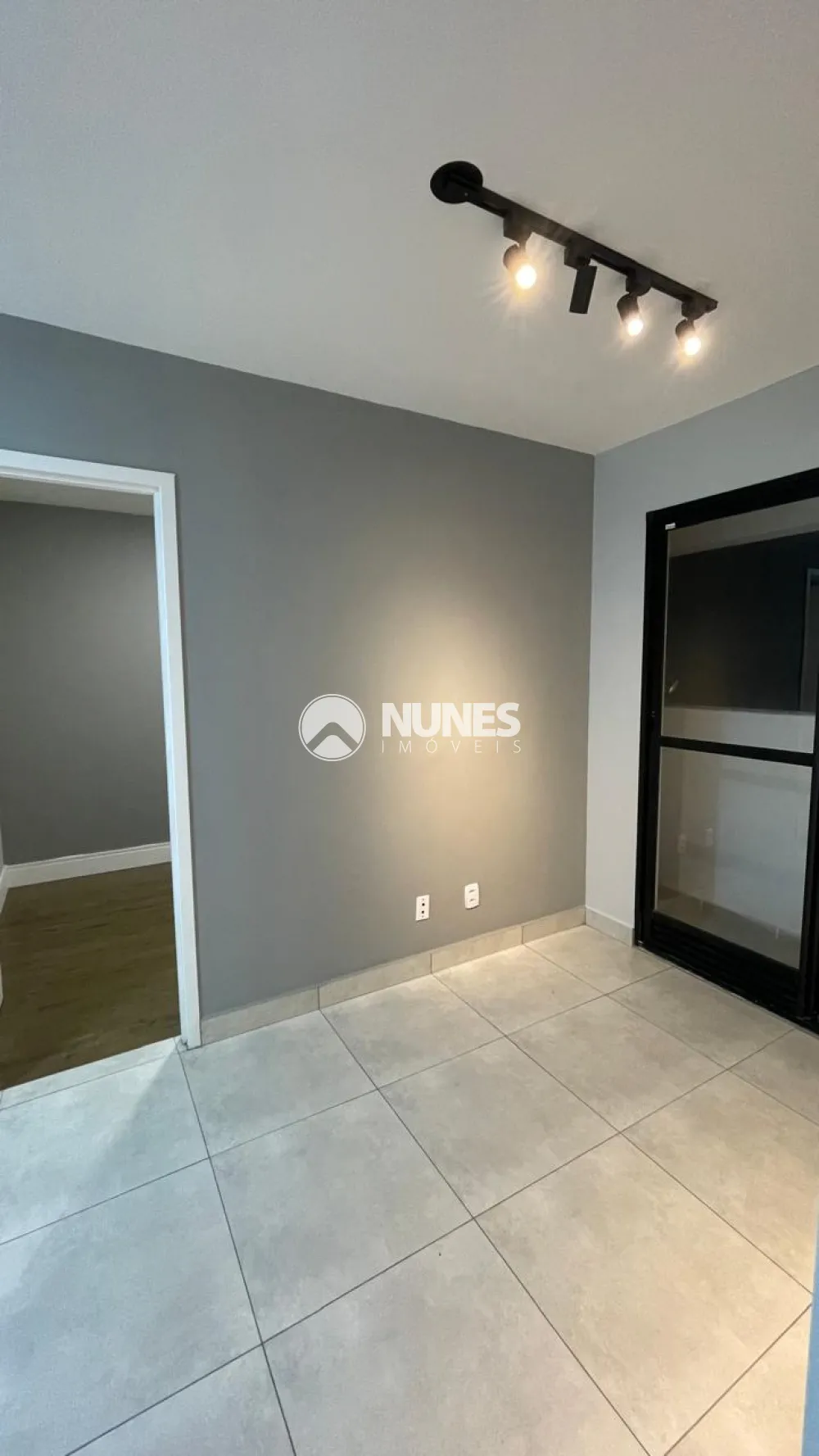 Alugar Apartamento / Padr&atilde;o em Jandira R$ 2.000,00 - Foto 2