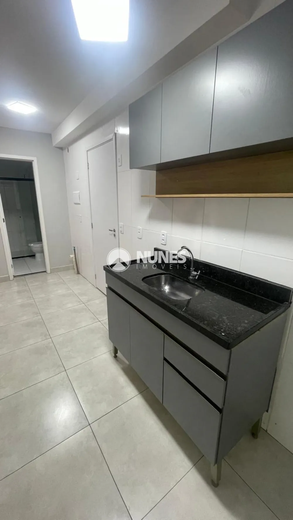 Alugar Apartamento / Padr&atilde;o em Jandira R$ 2.000,00 - Foto 3