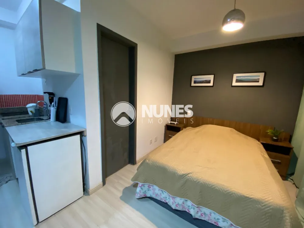 Alugar Apartamento / Padr&atilde;o em S&atilde;o Paulo R$ 1.950,00 - Foto 3