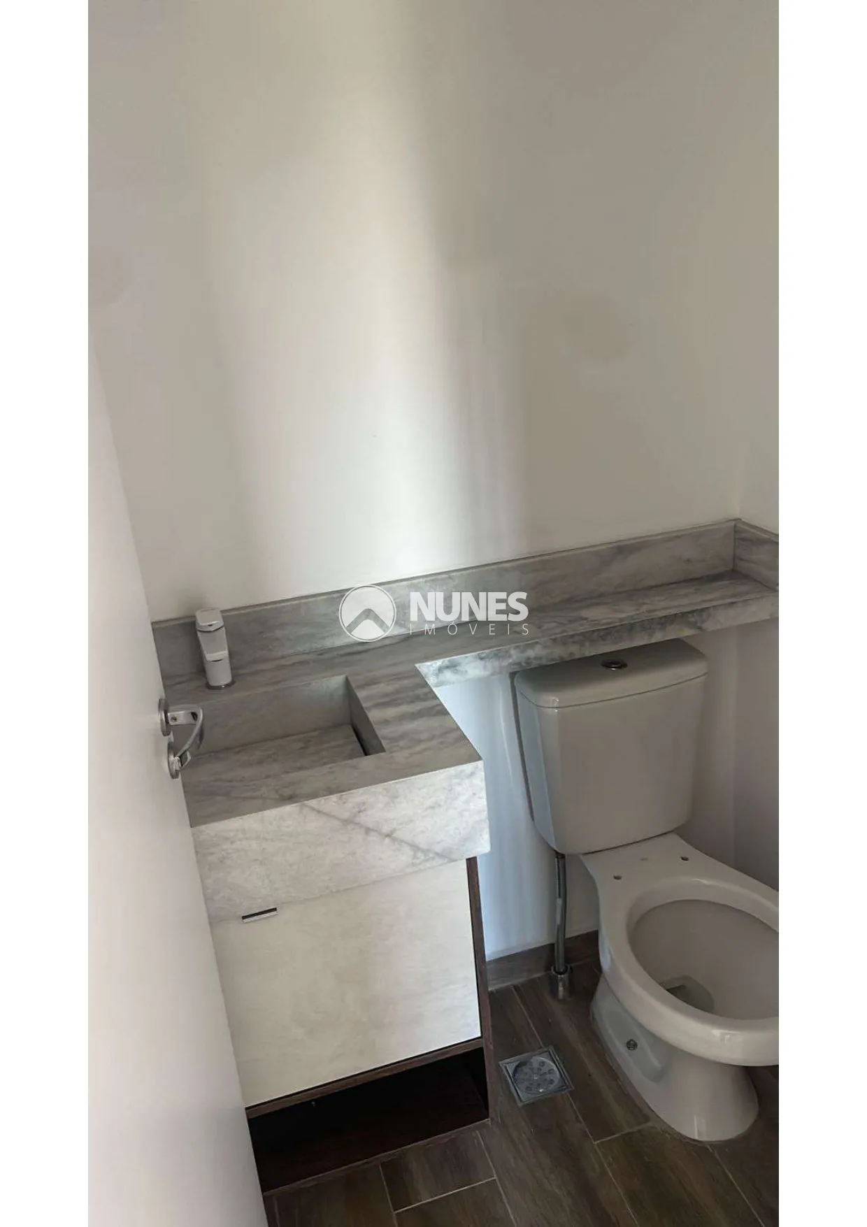 Alugar Apartamento / Padr&atilde;o em Barueri R$ 2.400,00 - Foto 7