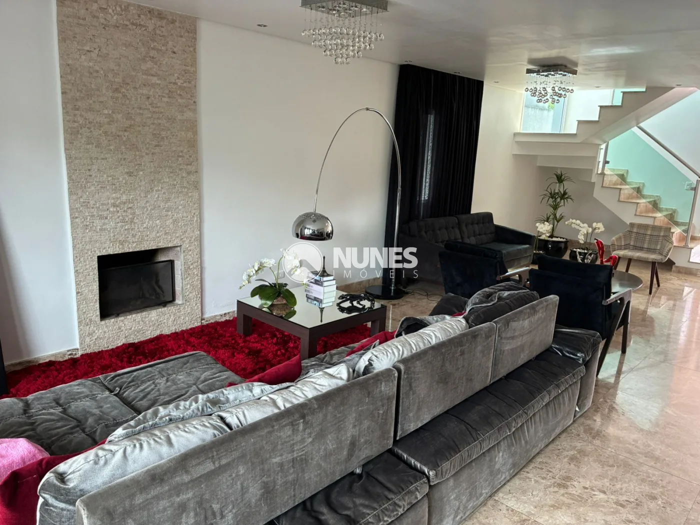 Alugar Casa / Condfechado em Jandira R$ 15.000,00 - Foto 2