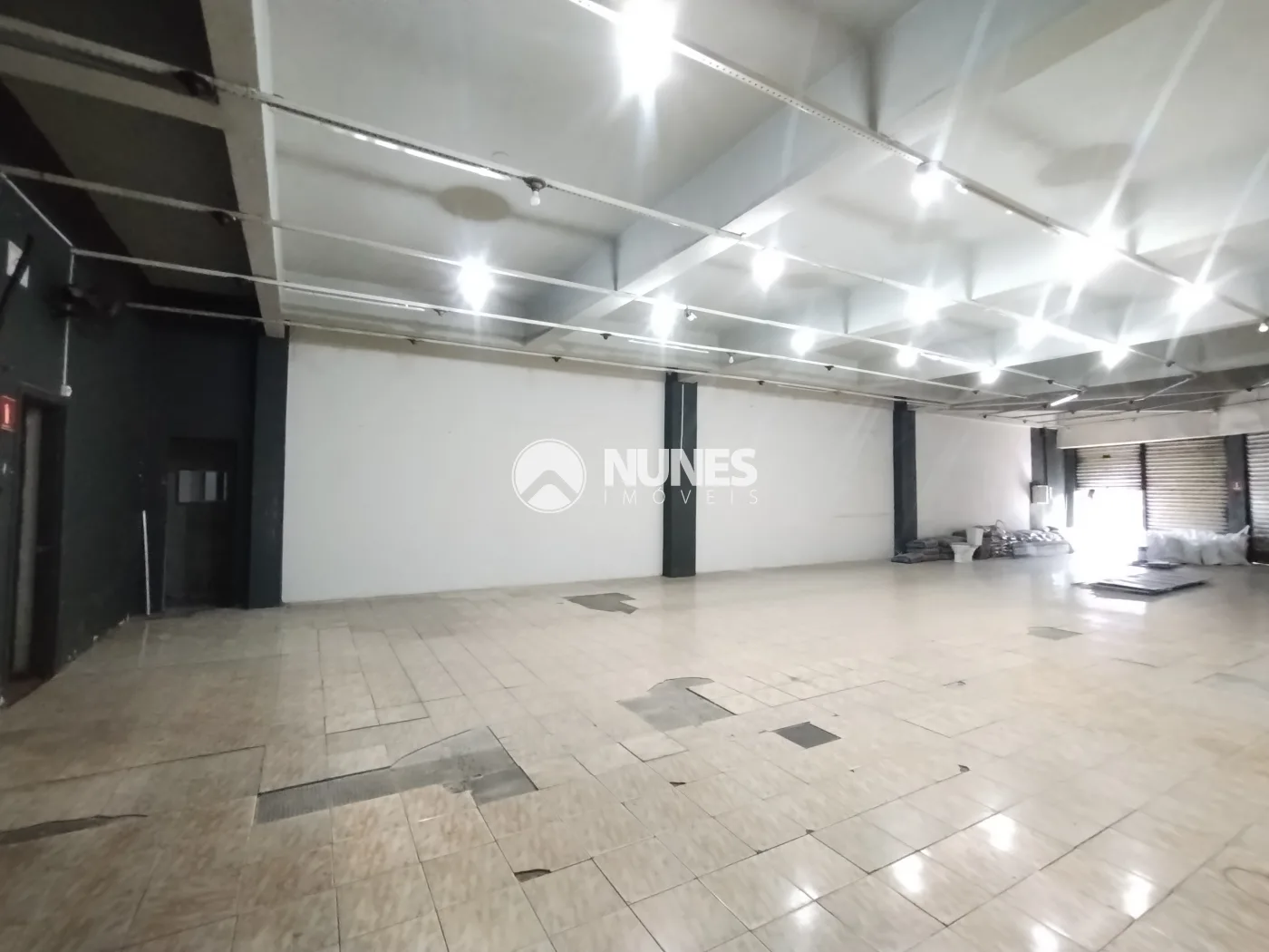 Alugar Comercial / Sal&atilde;o em Osasco R$ 32.000,00 - Foto 4