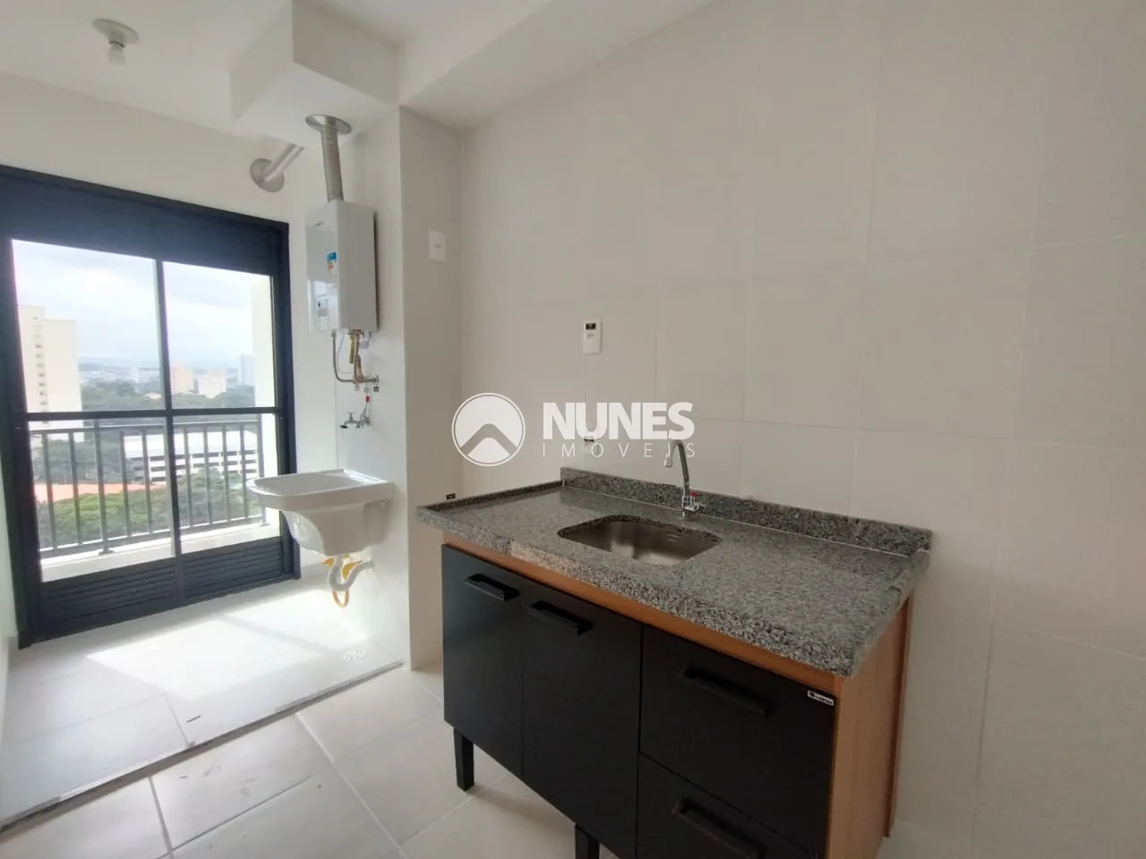 Alugar Apartamento / Padr&atilde;o em S&atilde;o Paulo R$ 1.900,00 - Foto 6