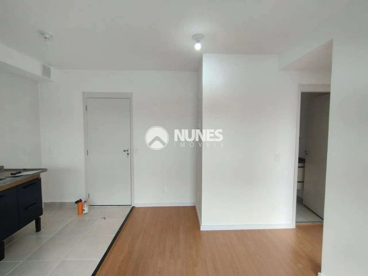 Alugar Apartamento / Padr&atilde;o em S&atilde;o Paulo R$ 1.900,00 - Foto 4