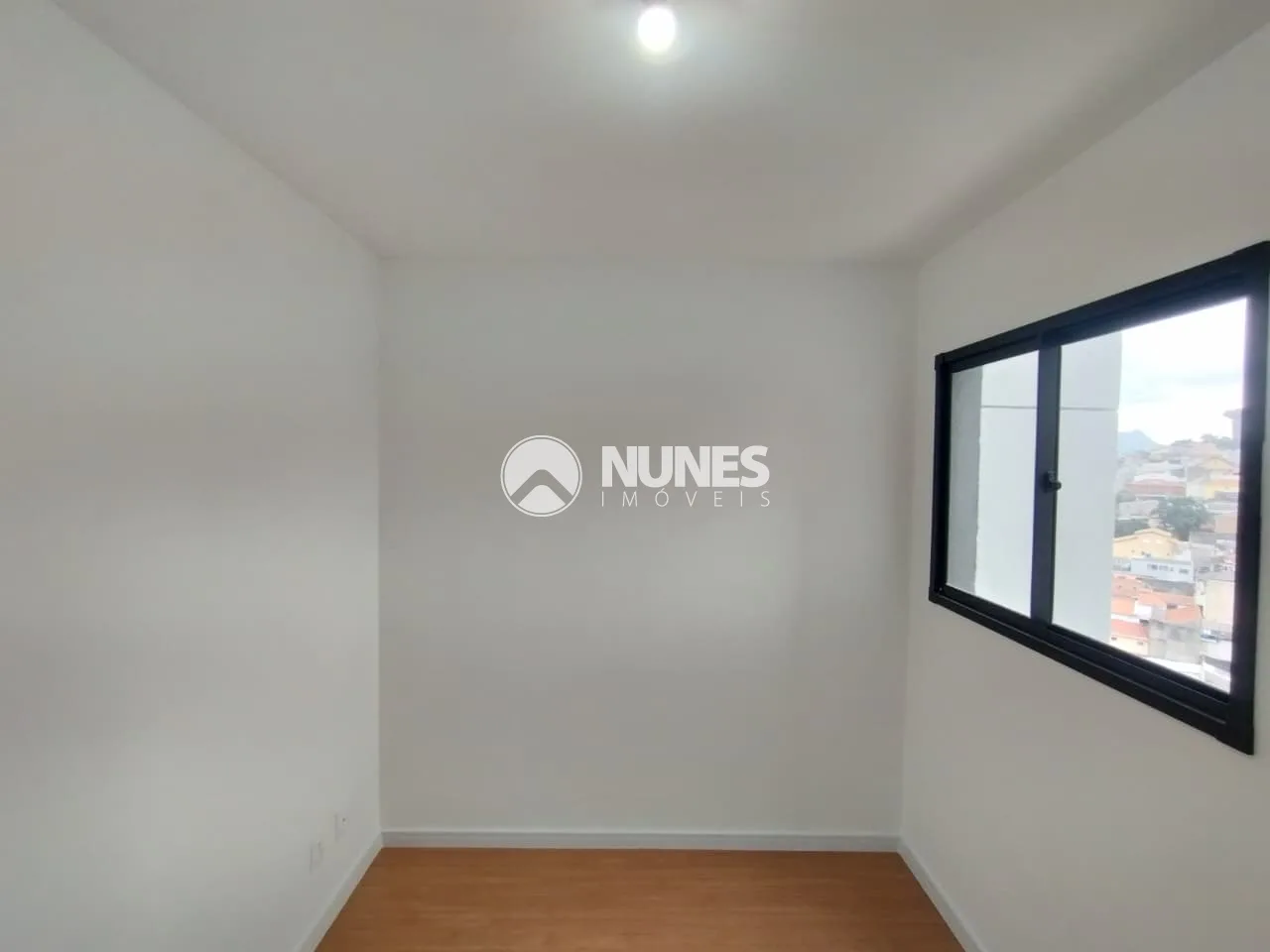 Alugar Apartamento / Padr&atilde;o em S&atilde;o Paulo R$ 1.900,00 - Foto 10