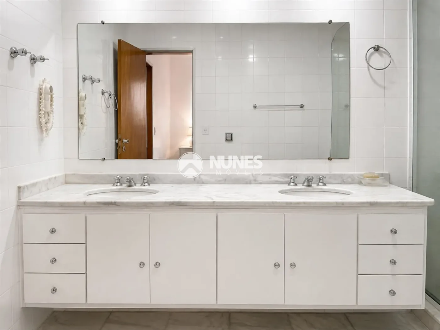 Alugar Apartamento / Padr&atilde;o em Barueri R$ 2.700,00 - Foto 9