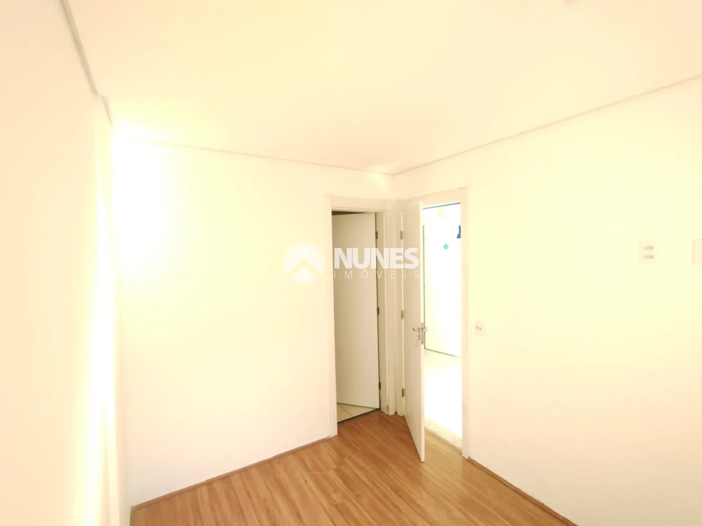 Alugar Apartamento / Padr&atilde;o em S&atilde;o Paulo R$ 2.300,00 - Foto 6