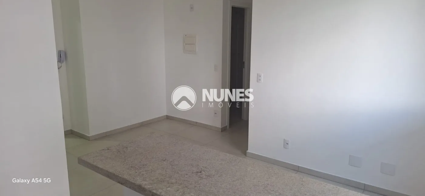 Alugar Apartamento / Padr&atilde;o em Barueri R$ 2.600,00 - Foto 2