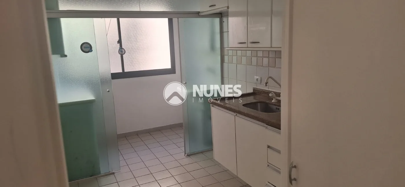 Alugar Apartamento / Padr&atilde;o em Barueri R$ 3.900,00 - Foto 4