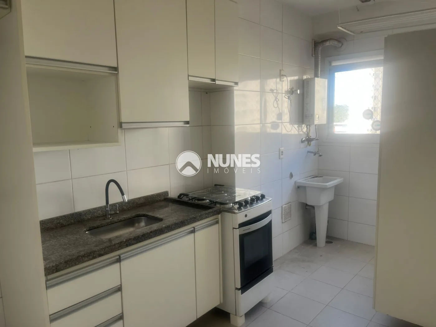Alugar Apartamento / Padr&atilde;o em Barueri R$ 2.590,00 - Foto 6