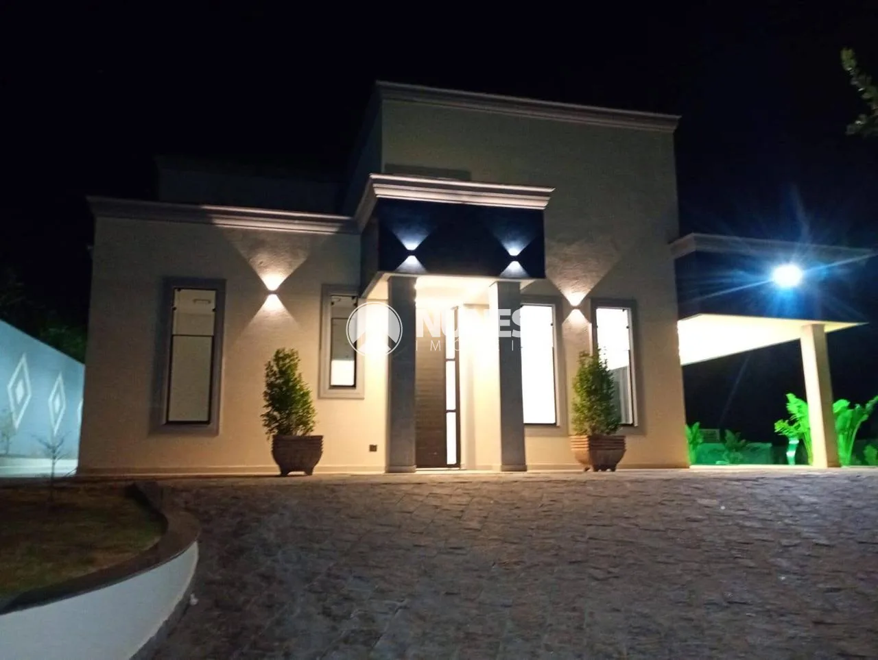 Alugar Casa / Condfechado em Ara&ccedil;ariguama R$ 12.000,00 - Foto 1