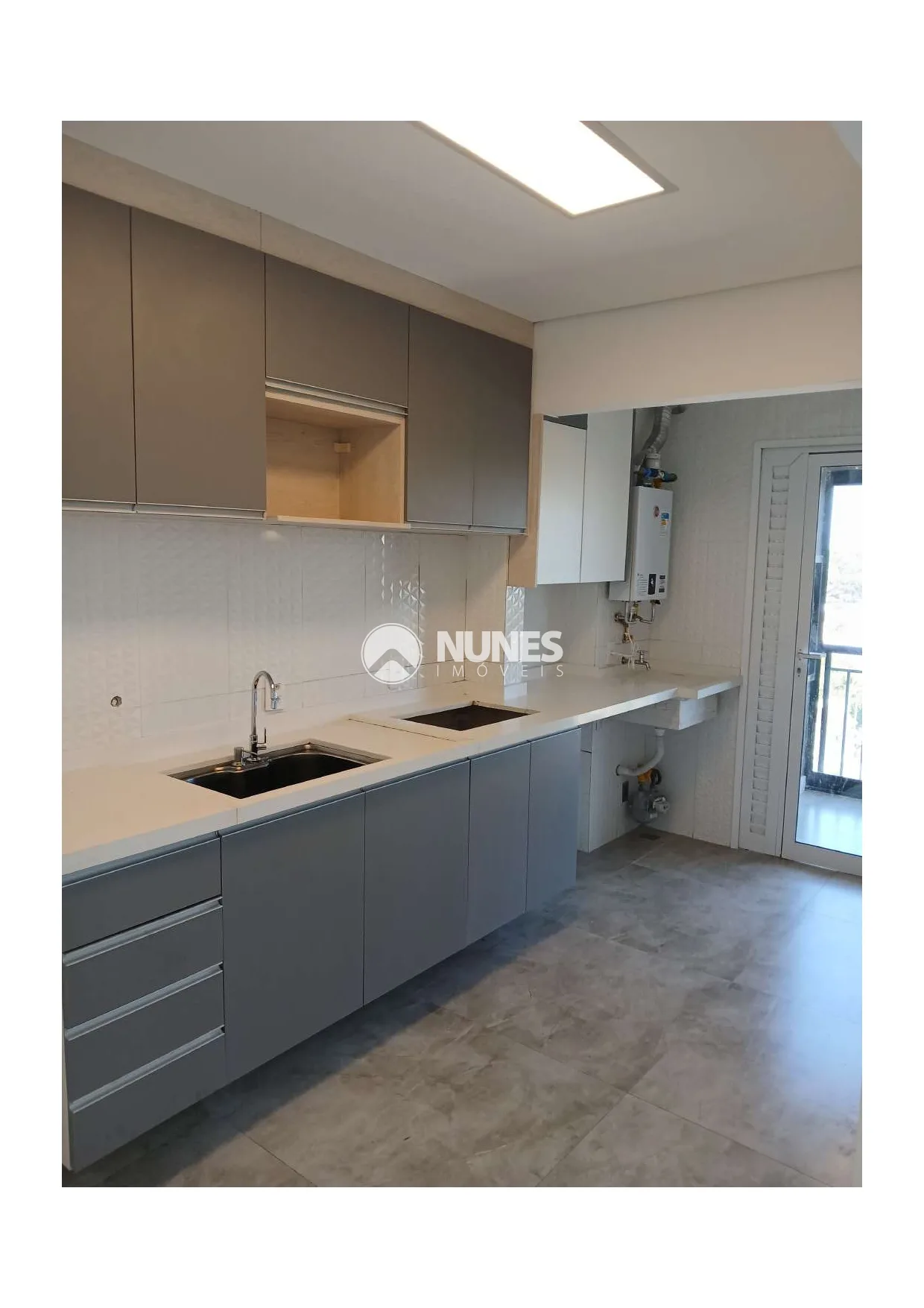Alugar Apartamento / Padr&atilde;o em Barueri R$ 5.000,00 - Foto 4