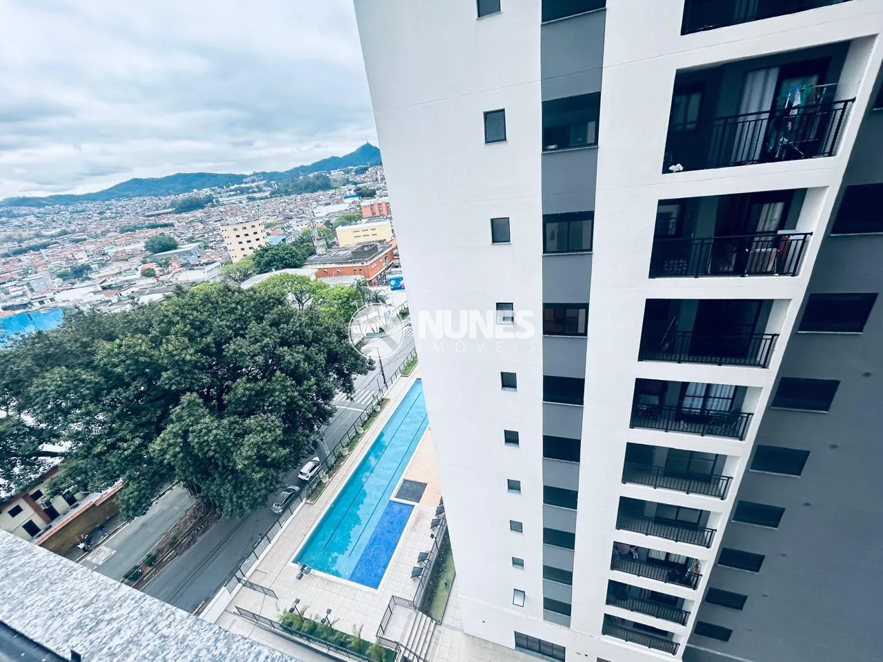 Comprar Apartamento / Padr&atilde;o em Osasco R$ 400.000,00 - Foto 17