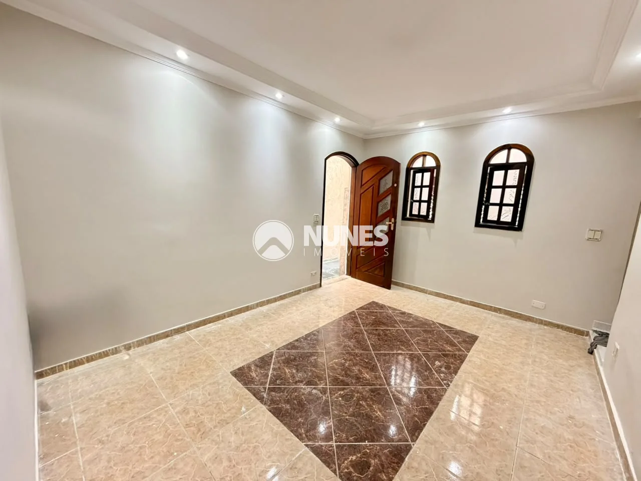 Comprar Casa / Sobrado em Osasco R$ 450.000,00 - Foto 2