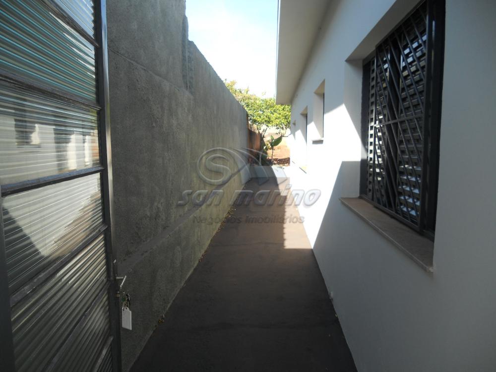 Casas / Padr&atilde;o em Jaboticabal - foto 2