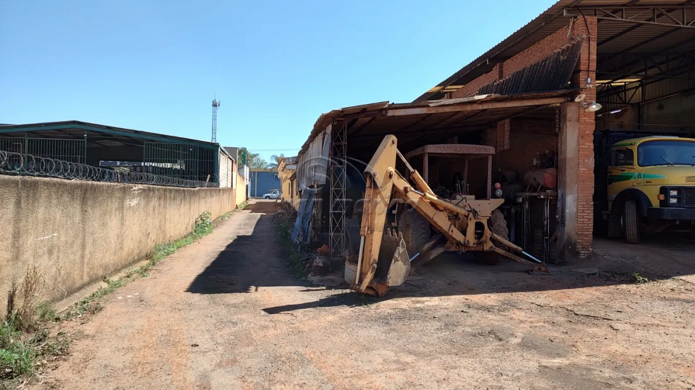 Comerciais / Galp&atilde;o em Jaboticabal - foto 9