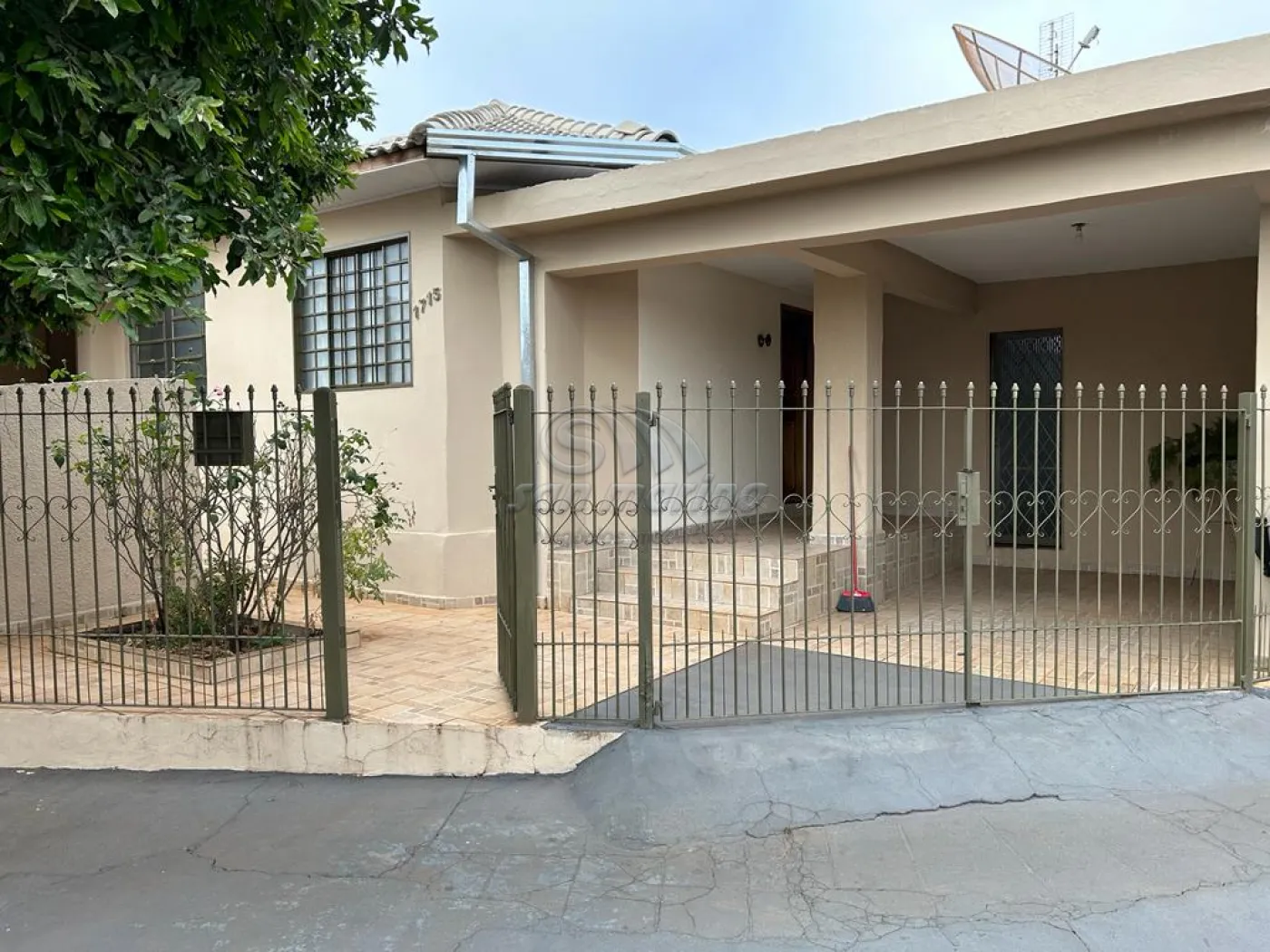 Casas / Padr&atilde;o em Jaboticabal - foto 0