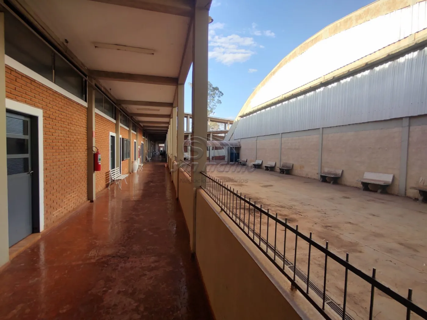 Comerciais / Pr&eacute;dio em Jaboticabal - foto 3