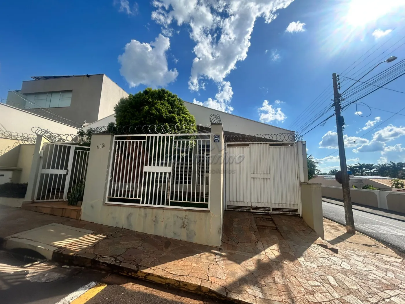 Casas / Padrão em Jaboticabal - foto 0