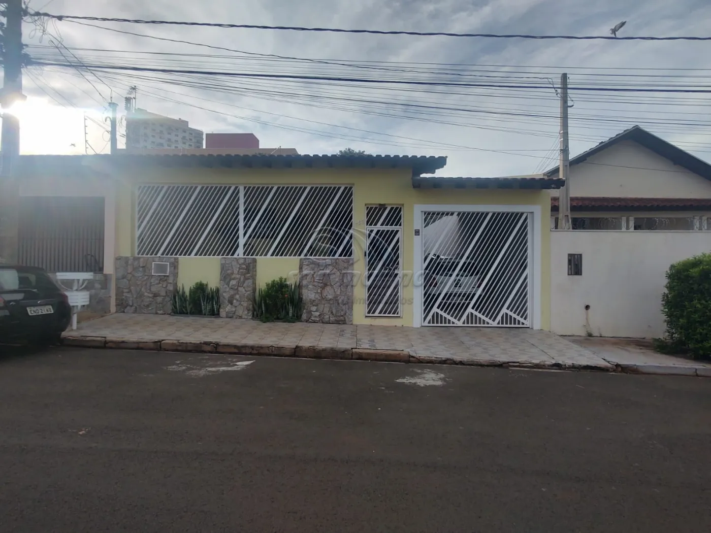 Casas / Padr&atilde;o em Jaboticabal - foto 0