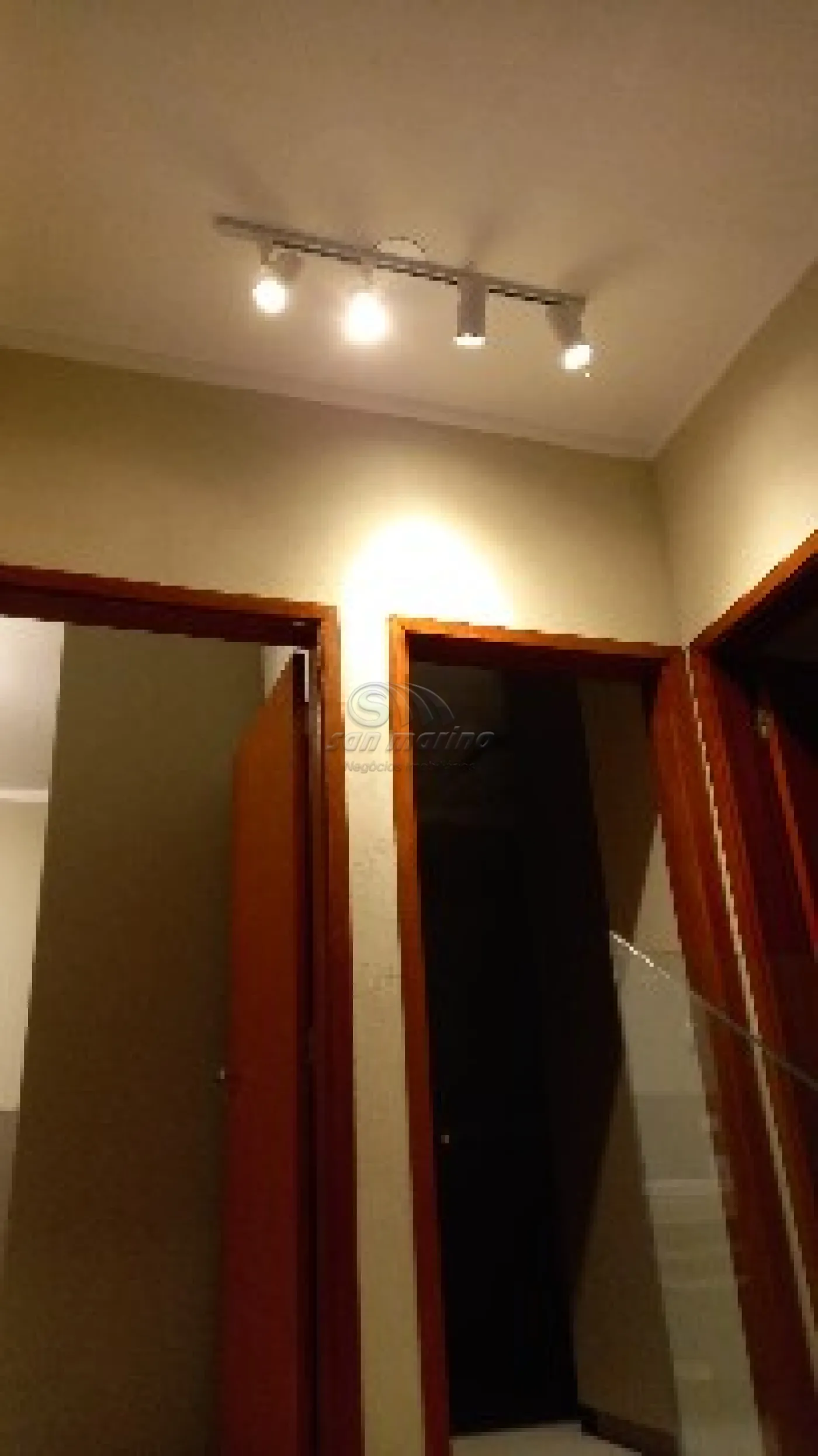 Casas / Condom&iacute;nio em Jaboticabal - foto 4