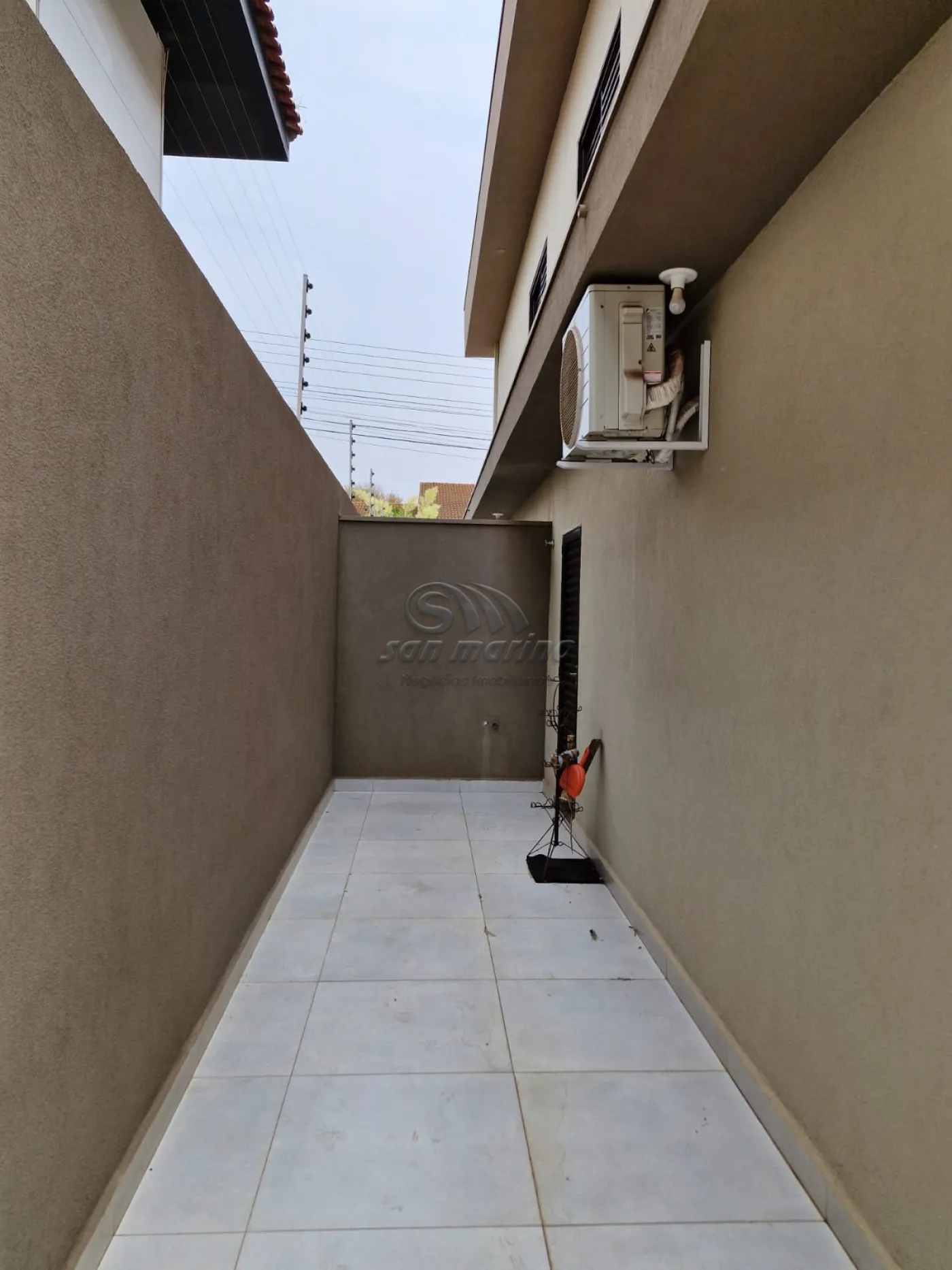 Casas / Condom&iacute;nio em Jaboticabal - foto 2