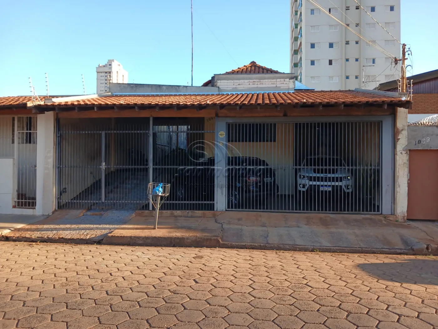 Casas / Padr&atilde;o em Jaboticabal - foto 0