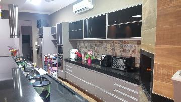 Casas Condom&iacute;nio