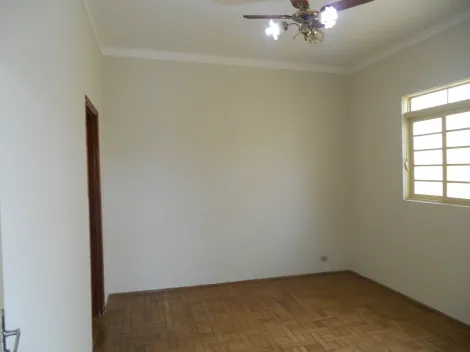 Casas / Padr&atilde;o em Jaboticabal - foto 2