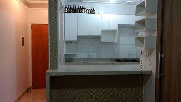 Alugar Apartamentos / Padr&atilde;o em Jaboticabal. apenas R$ 462,00