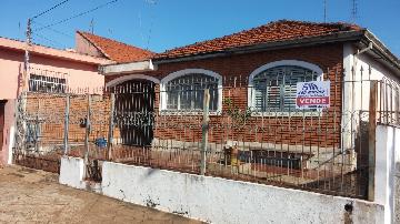 Alugar Casas / Padr&atilde;o em Jaboticabal. apenas R$ 480.000,00