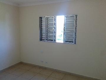 Alugar Apartamentos / Padr&atilde;o em Jaboticabal. apenas R$ 1.100,00