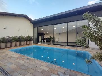 Alugar Casas / Padrão em Jaboticabal. apenas R$ 1.600.000,00