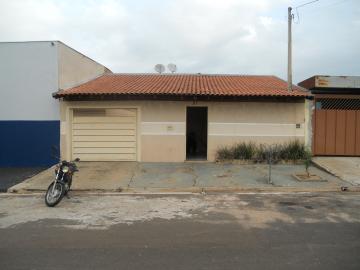 Alugar Casas / Padr&atilde;o em Jaboticabal. apenas R$ 210.000,00