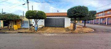 Alugar Casas / Padr&atilde;o em Jaboticabal. apenas R$ 350.000,00