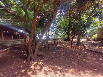 Alugar Casas / Padrão em Jaboticabal. apenas R$ 670.000,00