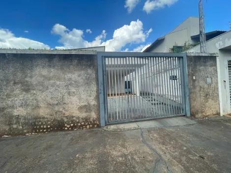 Alugar Casas / Padr&atilde;o em Jaboticabal. apenas R$ 1.500,00