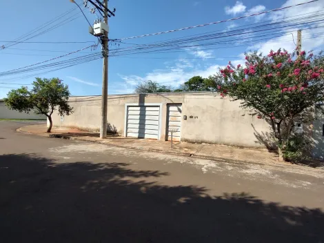 Alugar Casas / Padr&atilde;o em Jaboticabal. apenas R$ 450.000,00