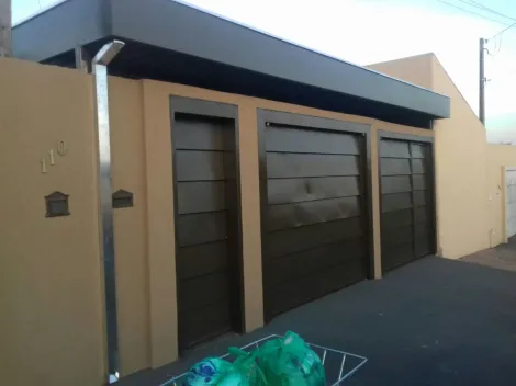 Alugar Casas / Padrão em Jaboticabal. apenas R$ 210.000,00