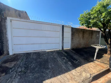 Alugar Casas / Edícula em Jaboticabal. apenas R$ 160.000,00