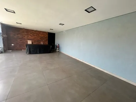 Alugar Casas / Padrão em Jaboticabal. apenas R$ 450.000,00