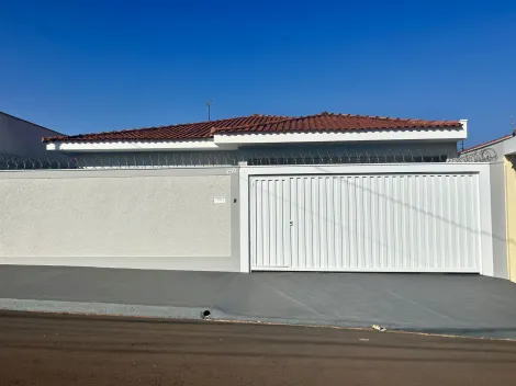 Casas / Padrão em Jaboticabal - foto 0