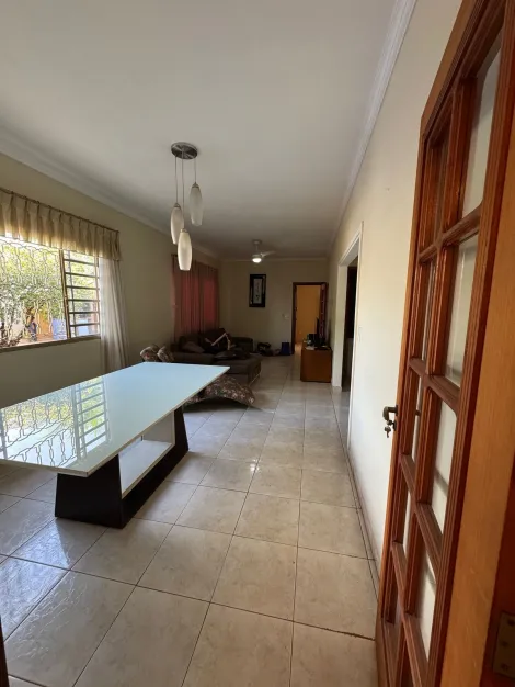 Casas / Padr&atilde;o em Jaboticabal - foto 1