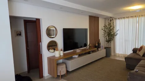 Alugar Casas / Condom&iacute;nio em Jaboticabal. apenas R$ 1.700.000,00