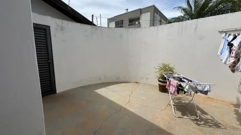 Casas / Padr&atilde;o em Jaboticabal - foto 16